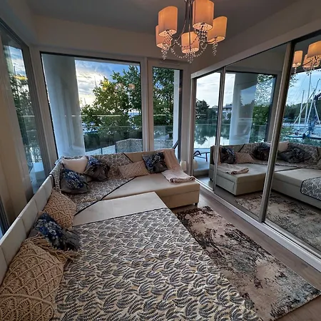 Szemesbay Lakas B 101 Lejlighed *