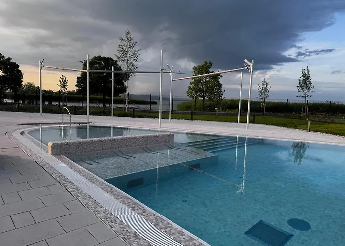 Szemesbay Lakas B 101 Apartament