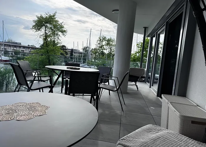 Szemesbay Lakas B 101 Apartament