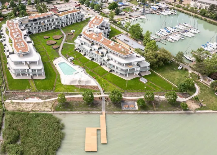 דירה Szemesbay Lakas B 101