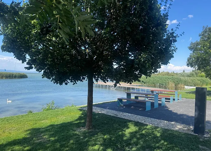 Szemesbay Lakas B 101 Apartament